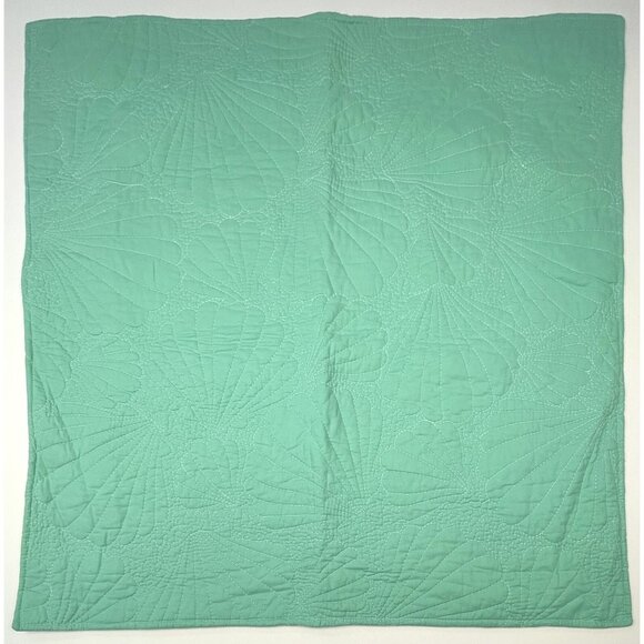 Single (1) C&F HOME 26"x26" Euro PILLOW SHAM Seafoam Scallop Shell Quilted NEW - Picture 1 of 2